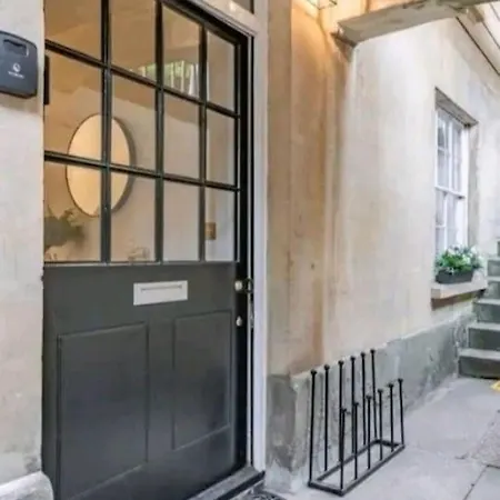 St Marg's Hideaway: Grade II Listed Luxury in Cheltenham's Heart Exterior photo